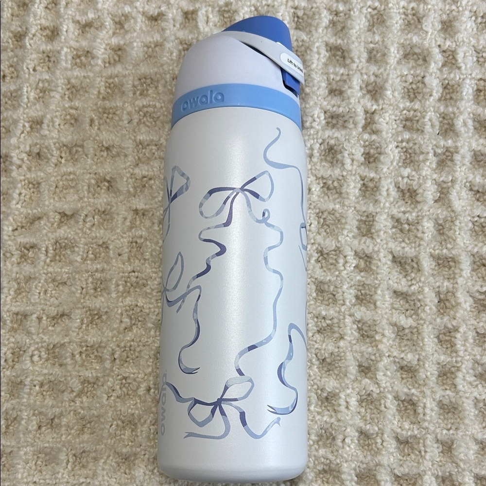Urban Outfitters Bow Owala Waterbottle